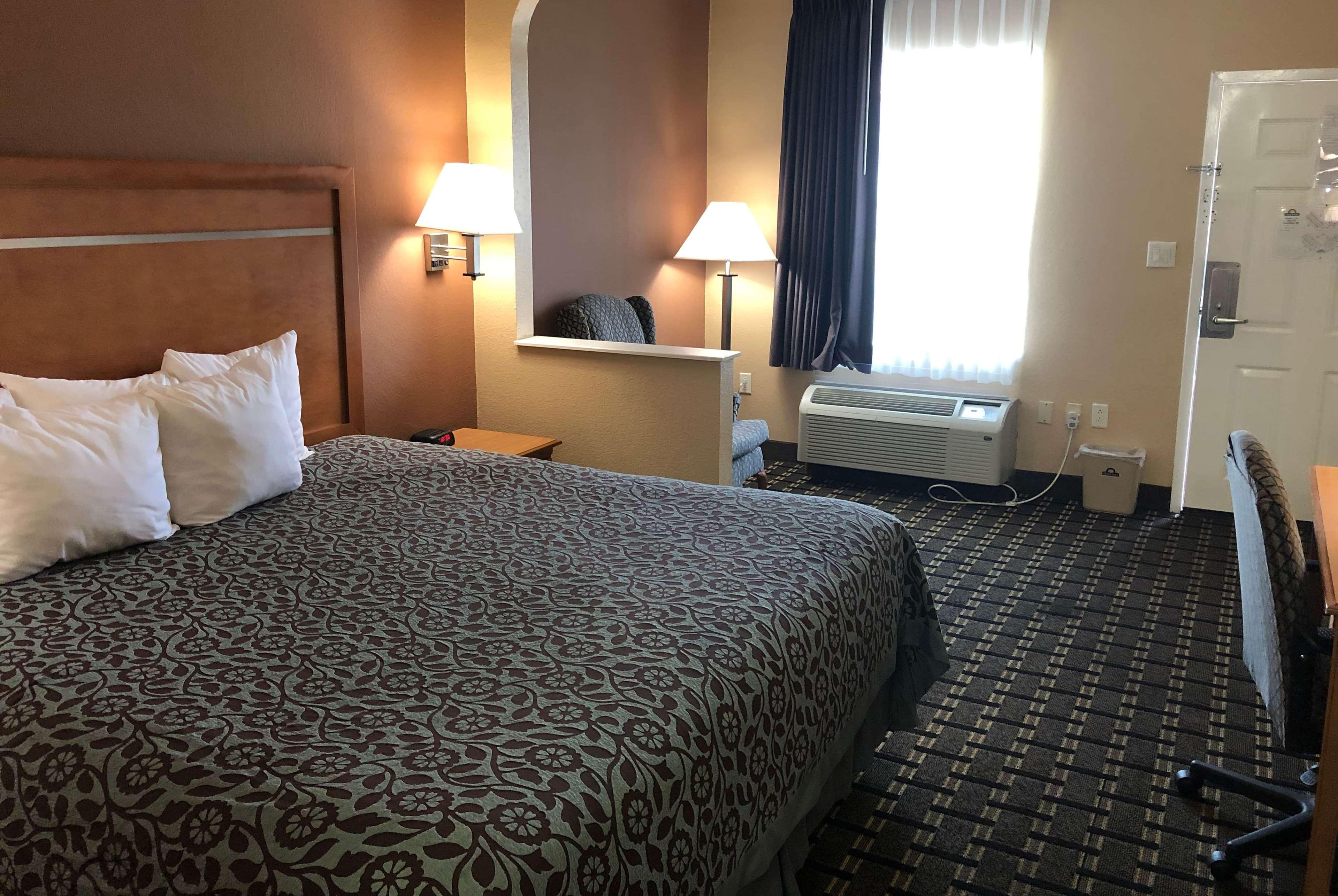 Days Inn By Wyndham Columbus Luaran gambar