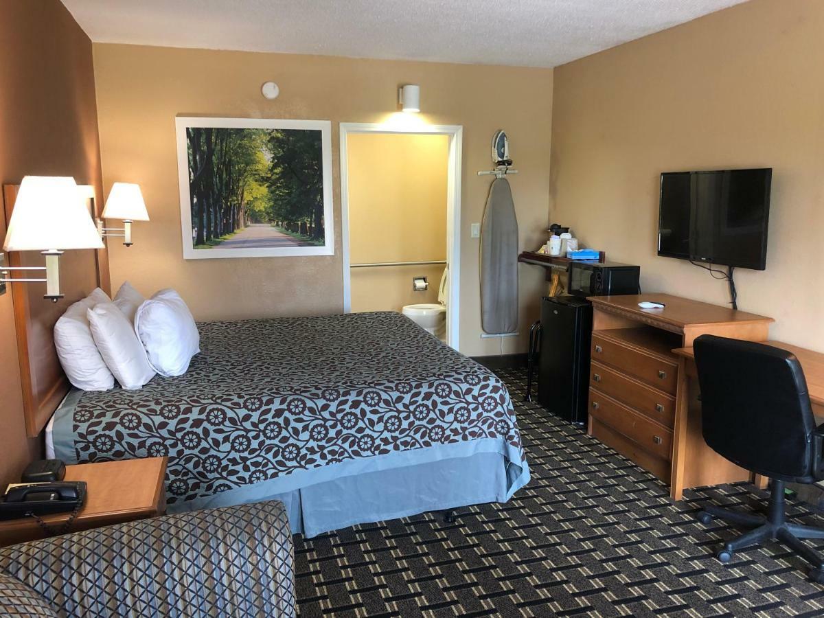 Days Inn By Wyndham Columbus Luaran gambar